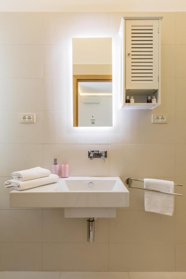 Maniva Old Town Luxury Rooms - Prime Spot By Riva Promenade Σπλιτ Εξωτερικό φωτογραφία