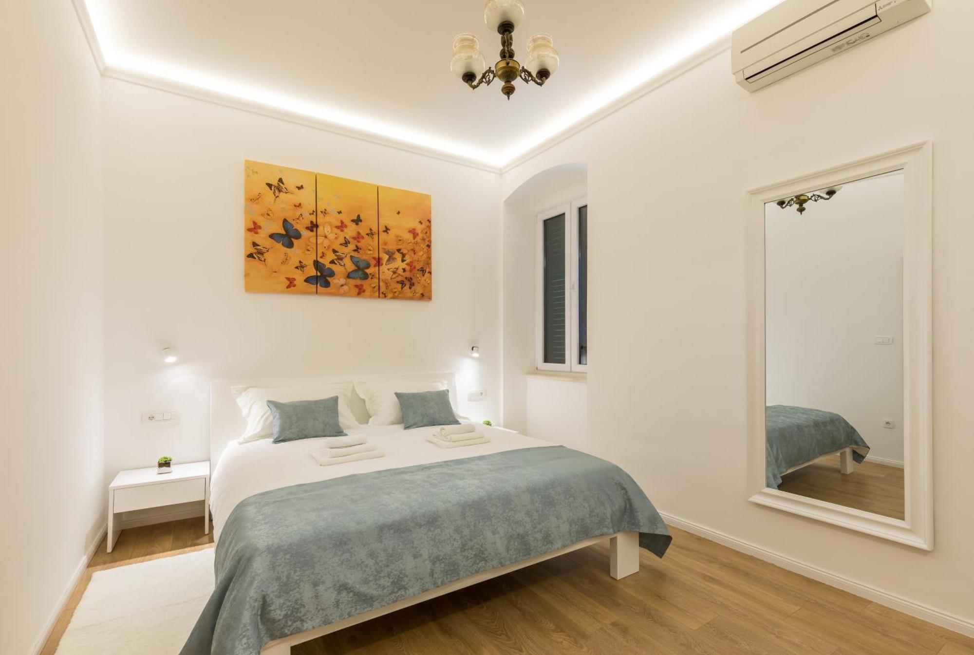Maniva Old Town Luxury Rooms - Prime Spot By Riva Promenade Σπλιτ Εξωτερικό φωτογραφία