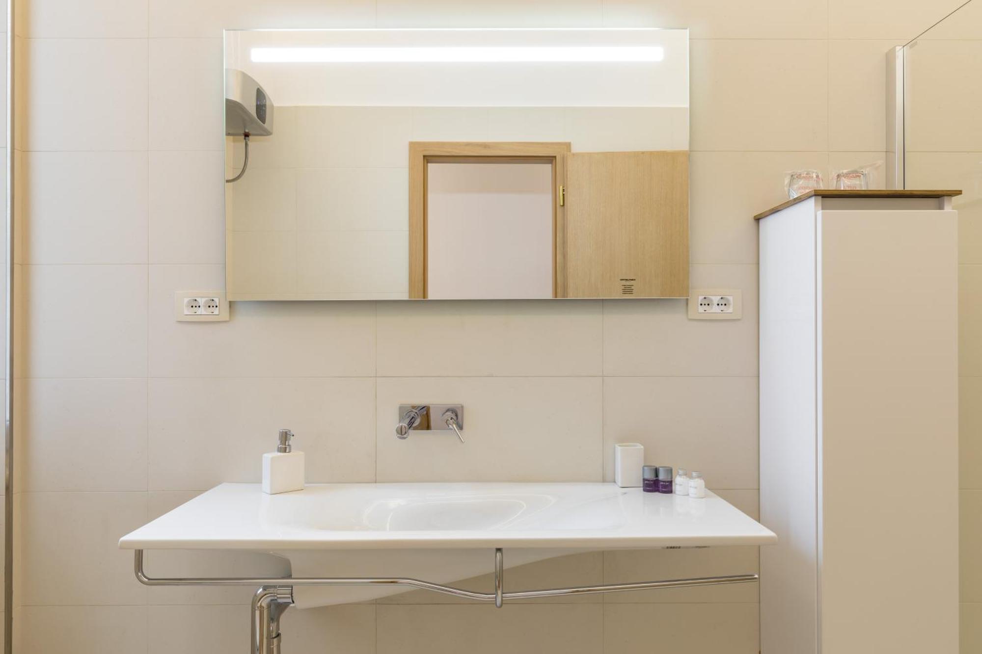 Maniva Old Town Luxury Rooms - Prime Spot By Riva Promenade Σπλιτ Εξωτερικό φωτογραφία